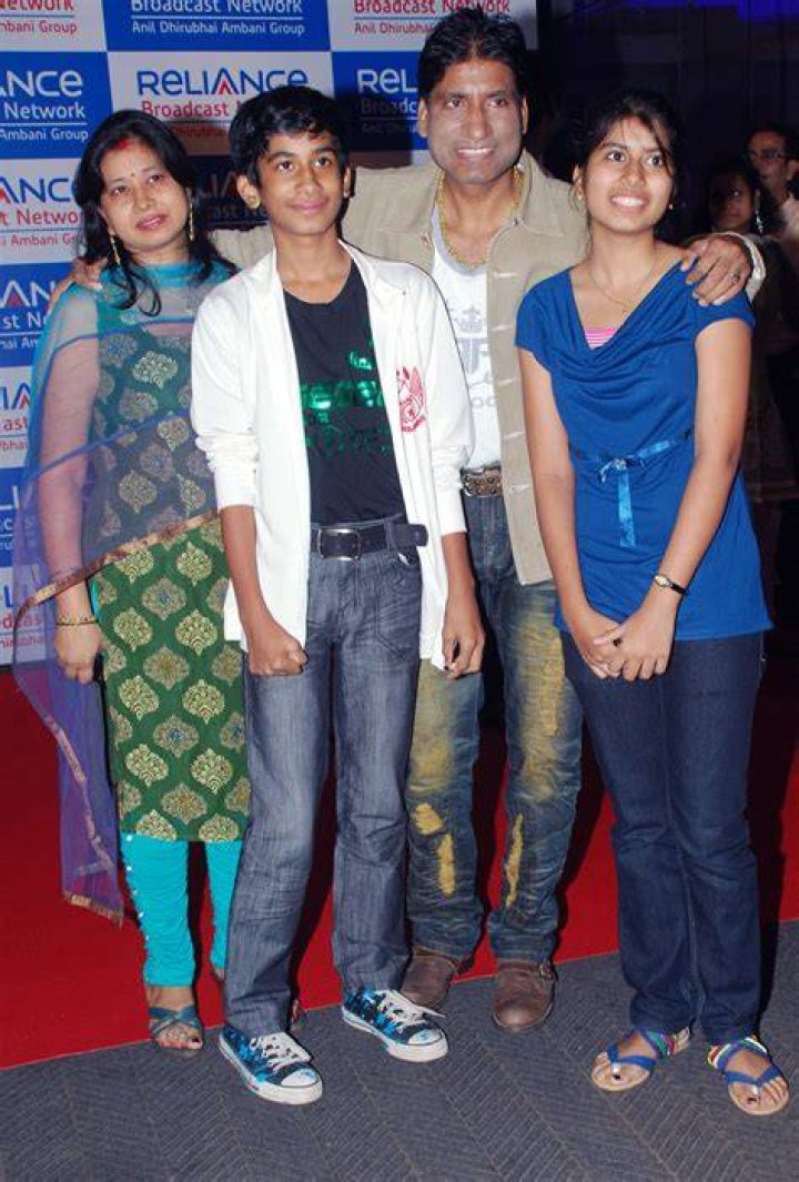 Aayushmaan Srivastav complete family