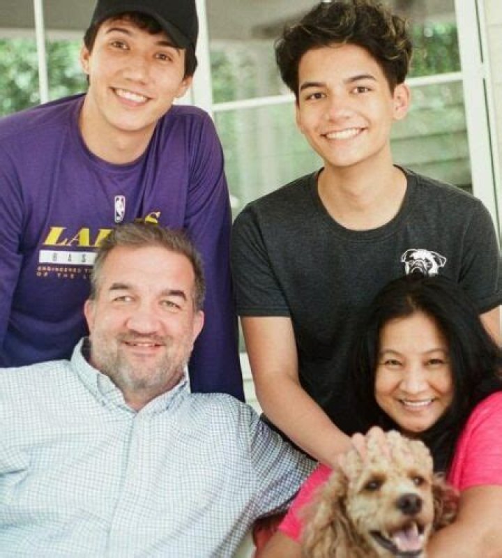 Andrew Burriss with his siblings