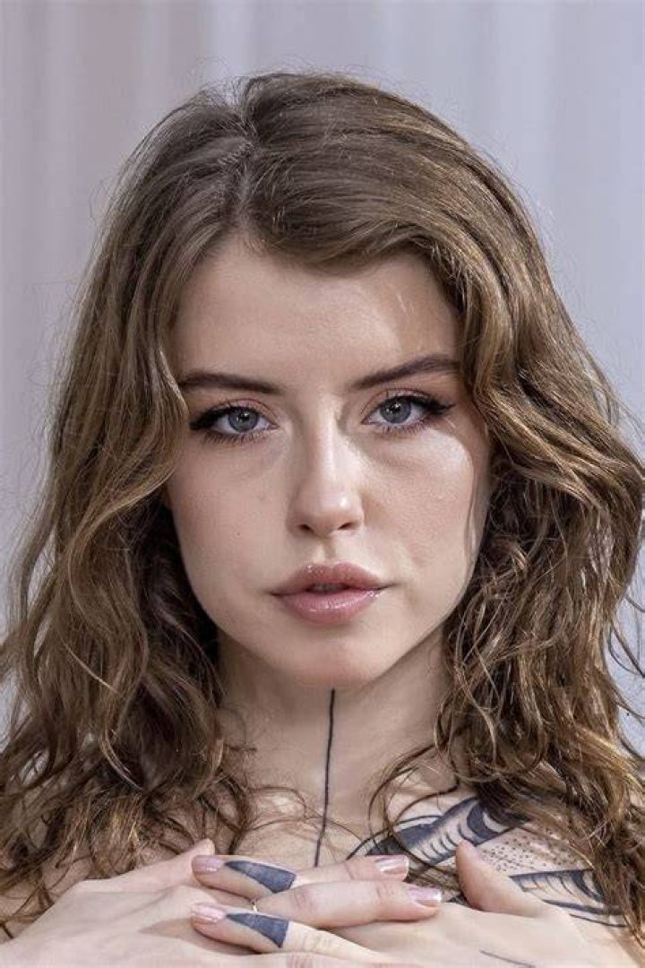 April Ivy Net Worth