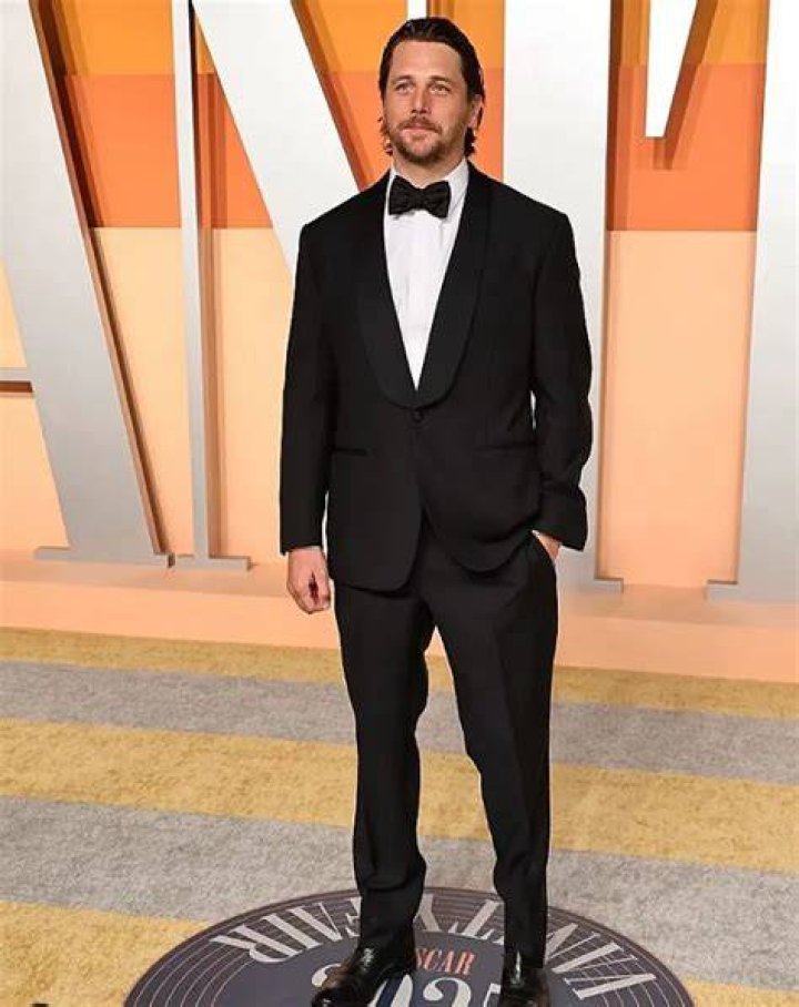 Ben Robson Height, Weight & Body Statistics