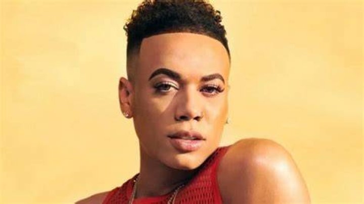 Bobby Lytes sang Fans Only