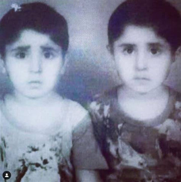 Childhood image of Vishal Batra with Vikram Batra