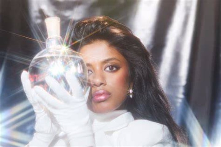 Debbii Dawson bio