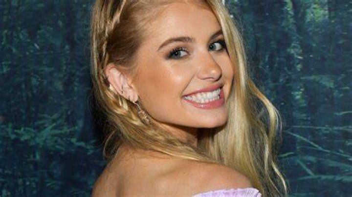 Demi Burnett appeared in The Bachelor