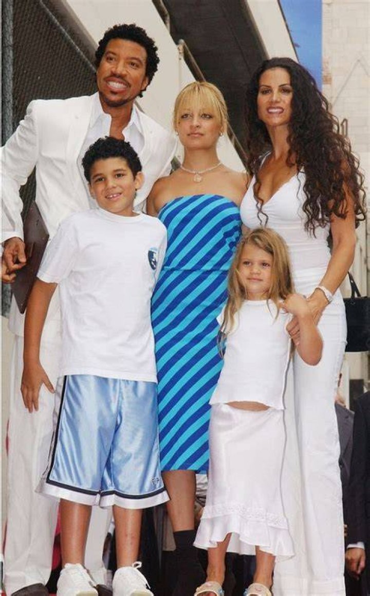 Diane Alexander with family