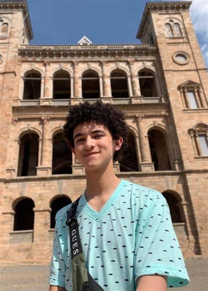Faly Rakotohavana height