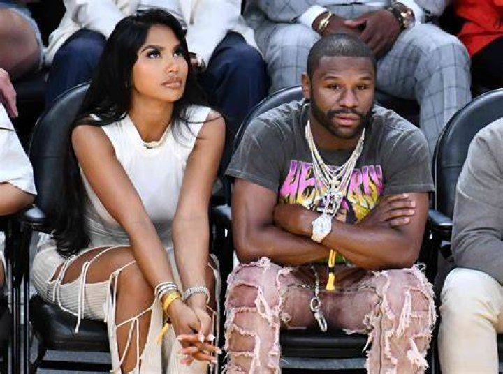 Gallienne Nabila and Floyd Mayweather were spotted together on 29 November 2021