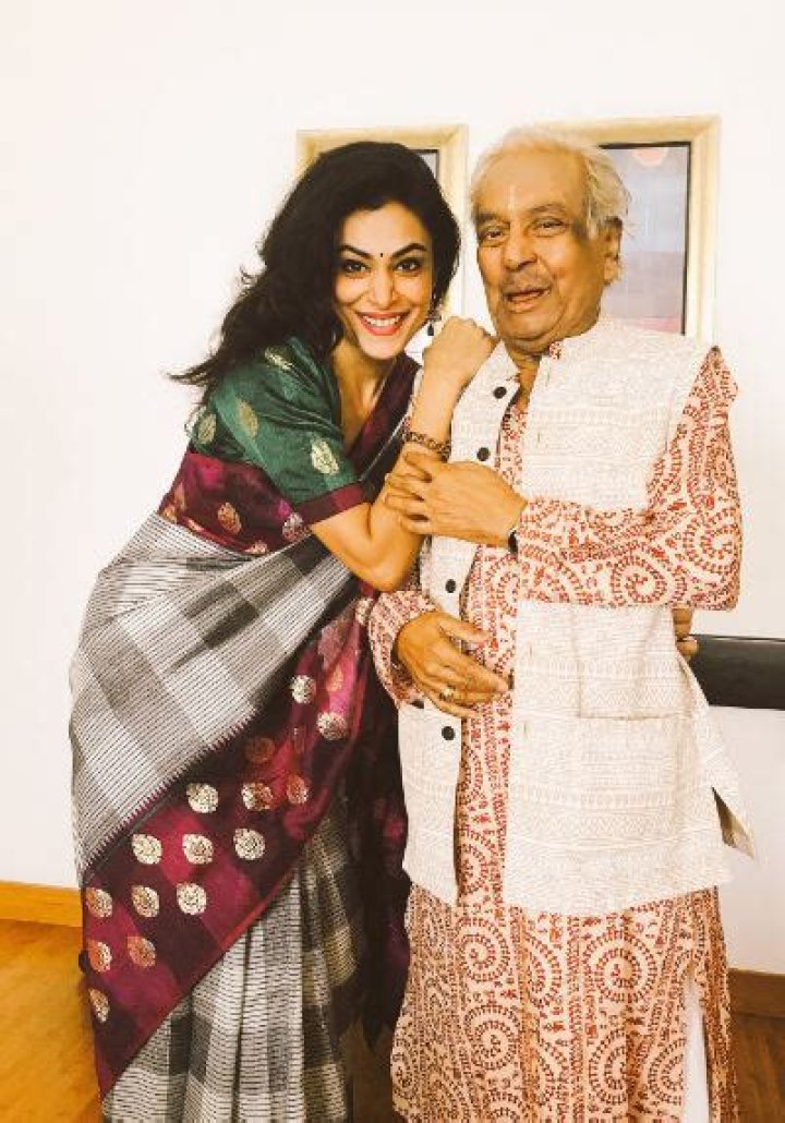 Harshada Redkar with his Kathak master