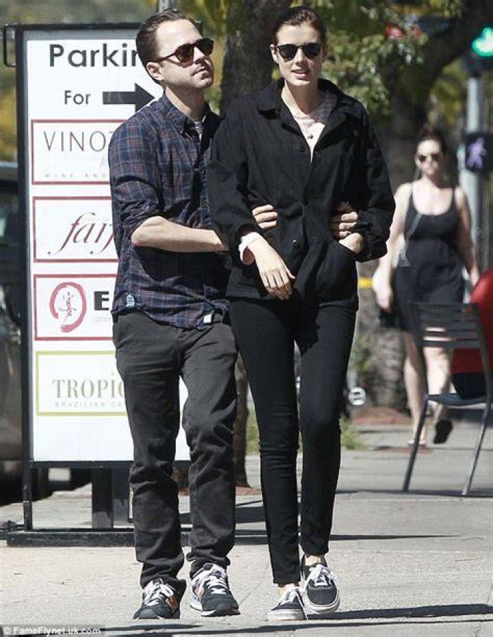 Height of Giovanni Ribisi