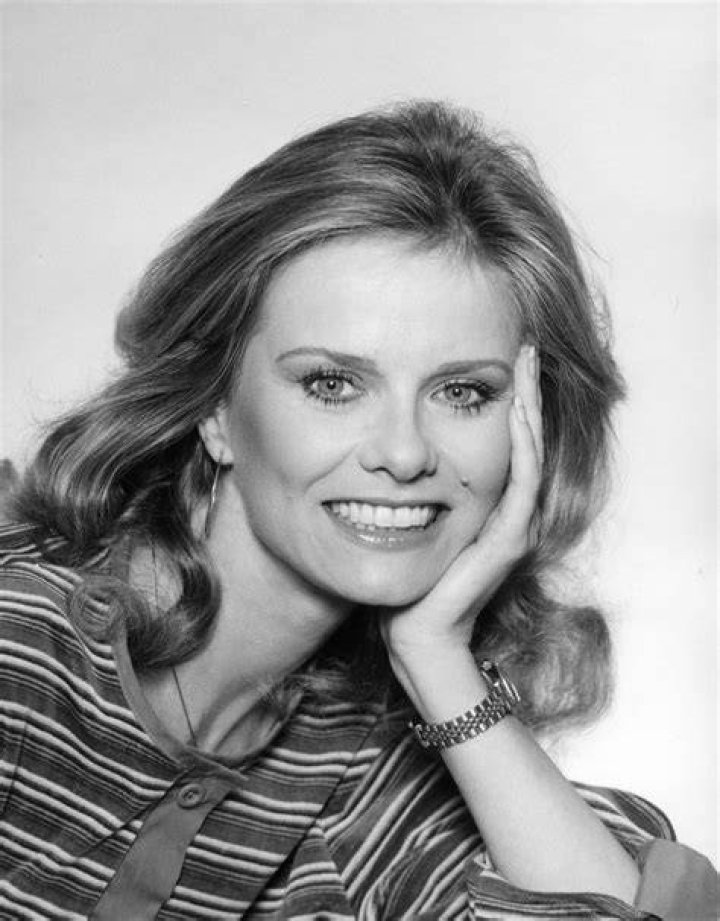How tall is Brooke Bundy