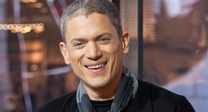 How tall is Wentworth Miller