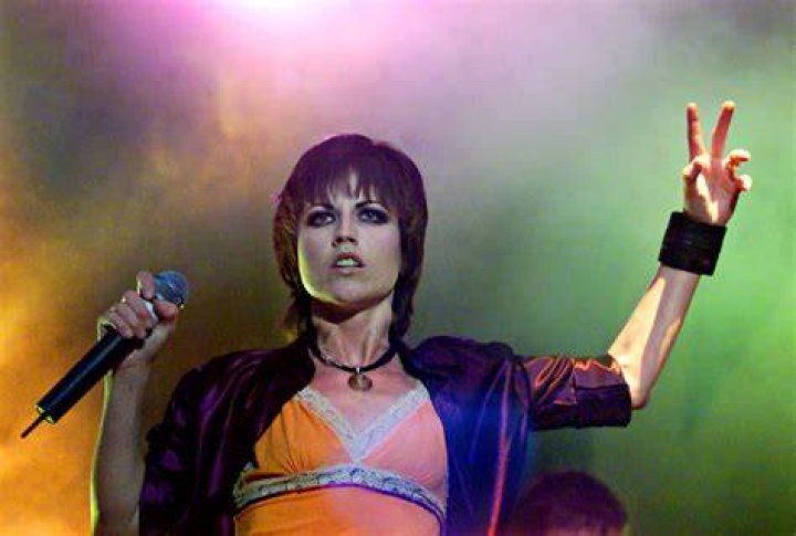 How tall was Dolores O'Riordan