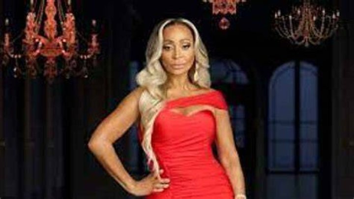 Karen Huger Age, Birthday & Zodiac Sign
