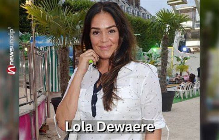 Lola Dewaere father