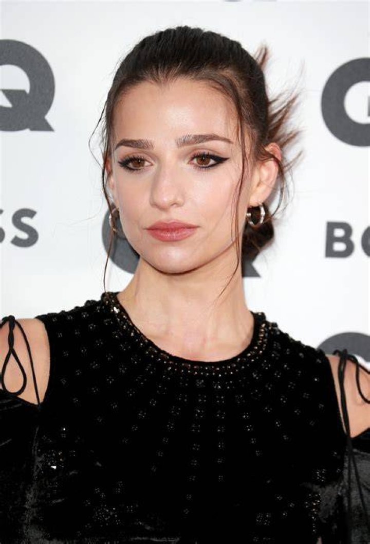 Marisa Abela height