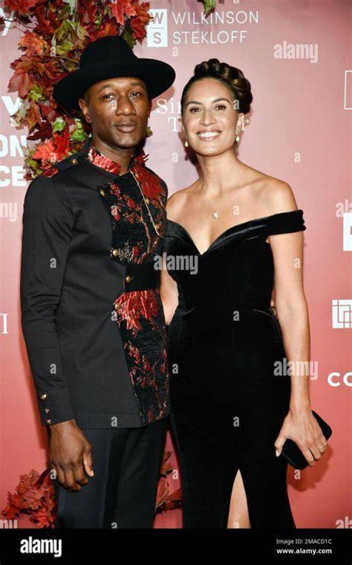 Maya Jupiter and Aloe Blacc in Concert at Aula Magna in Lisbon - May 4, 2011