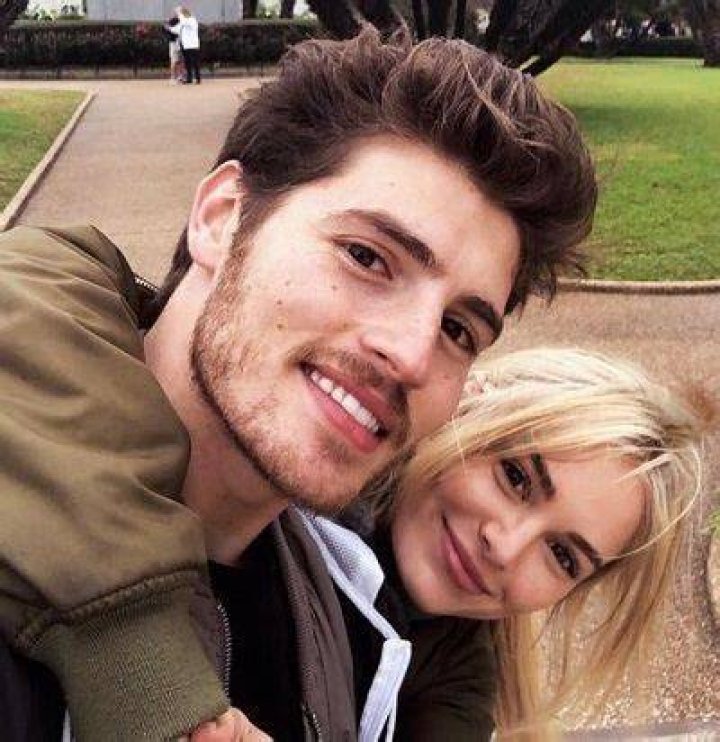 Michelle Randolph Age { Boyfriend Gregg Sulkin } Height, Plastic Surgery