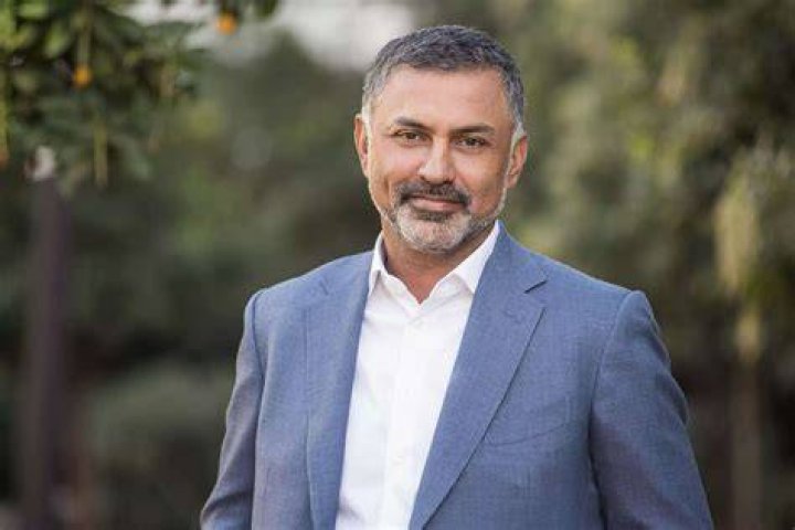 Nikesh Arora and his son