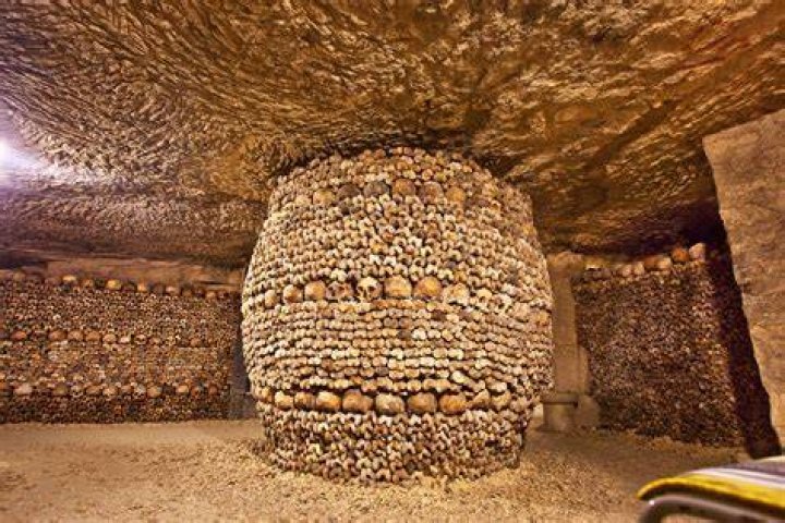 Paris Catacombs