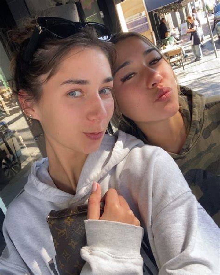 Paris Ow-Yang with her friends
