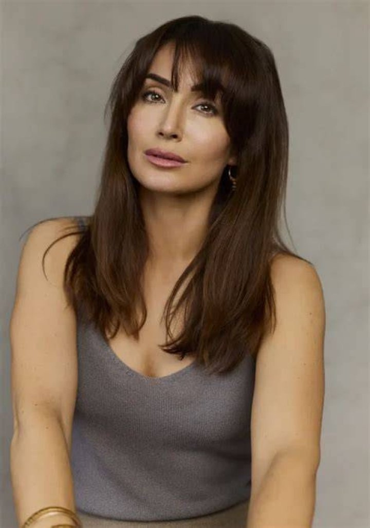 Roxy Shahidi Wikipedia, Biography, (Early Life & Education)