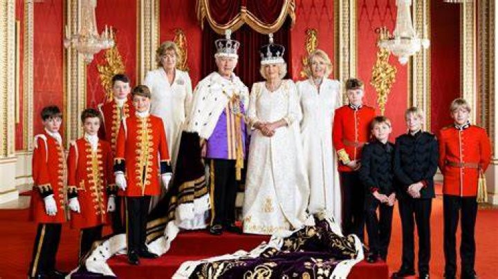 Royal Family At Buckingham Palace In 1945