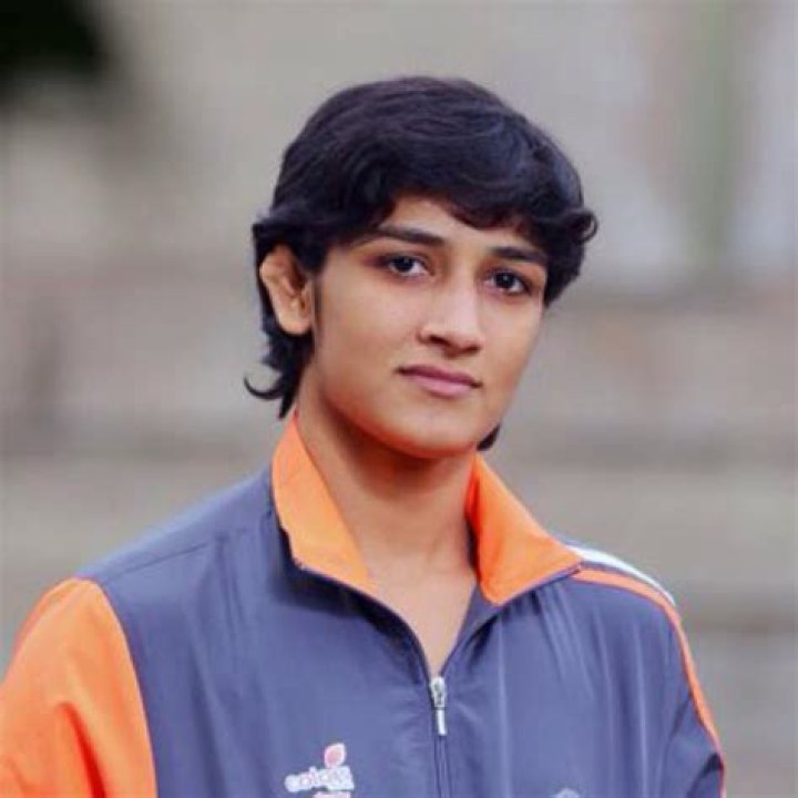 Sangeeta Phogat height