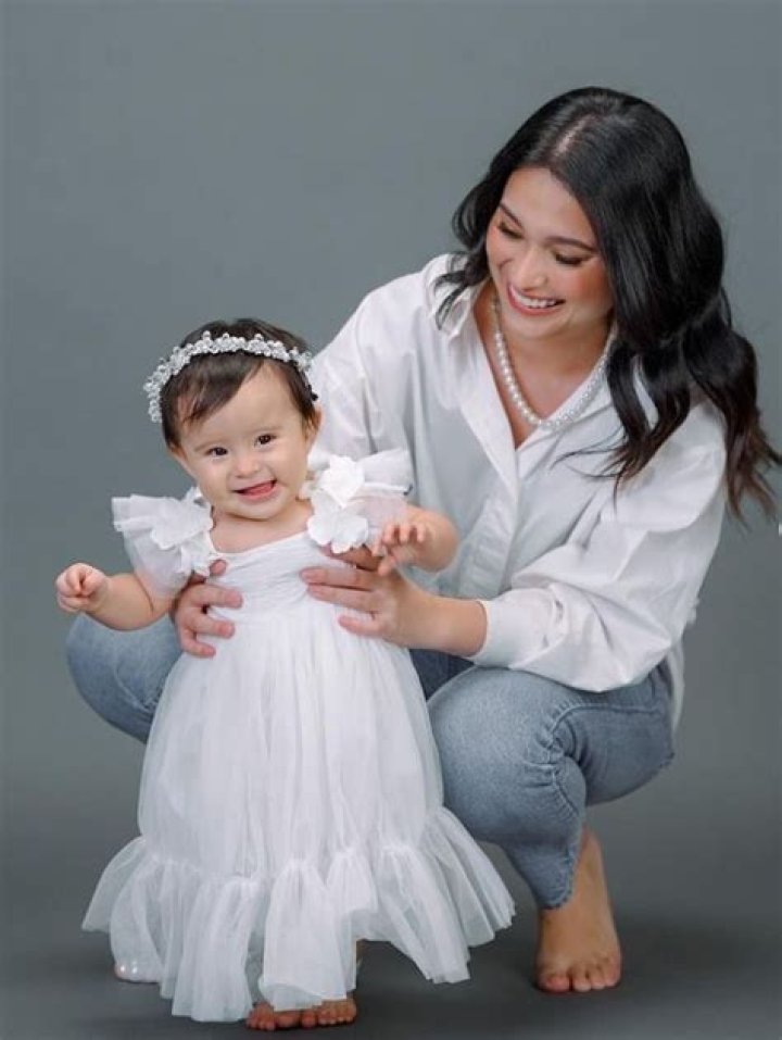 Shaila Rebortera with her daughter