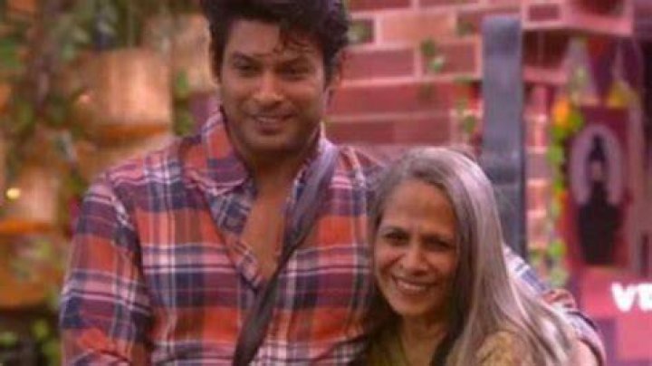 Sidharth Shukla Mother Rita Shukla