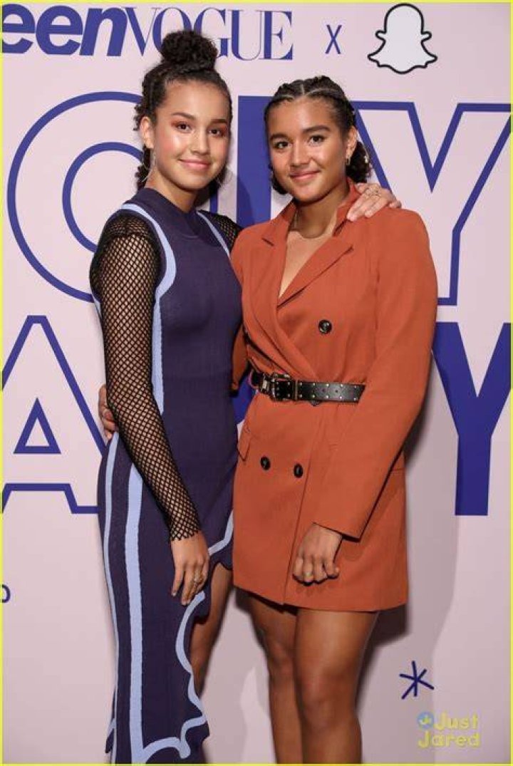 sofia wylie and her sister