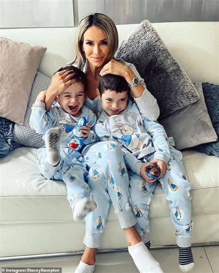 Stacey with her sons Kruz Smith and Kosta Smith