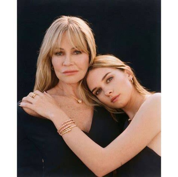 Stella Banderas with her mother Melanie Griffith, step-sister Dakota Johnson, and grandmother Tippi Hedren