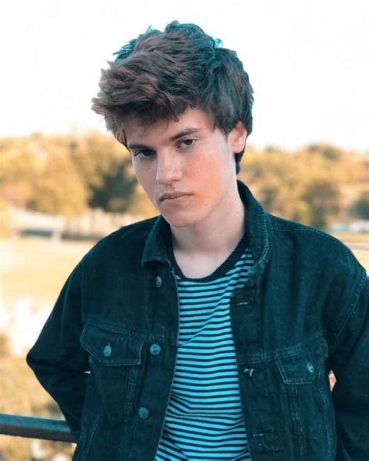 Tanner Massey appeared in The Voice 24