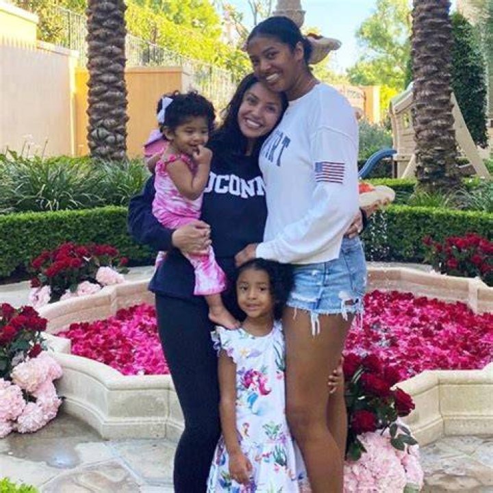 Vanessa Bryant with her daughter Natalia Diamante Bryant