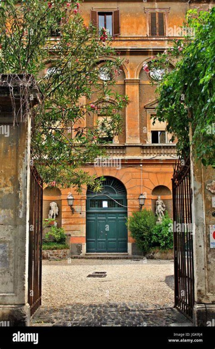 Via Margutta Courtyard